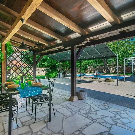 Casa Apricot By Kompas * Bokordići